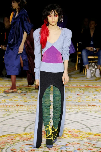 Look 42